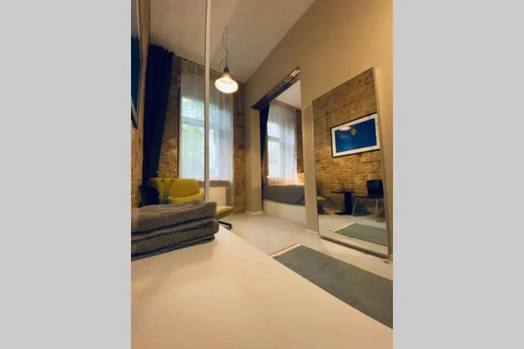 Wunderschoene Ladenwohnung In Kreuzberg Berlín 0*,  Alemania